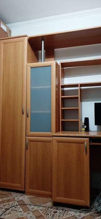 шкаф писменный,б/у в хорошес состояний