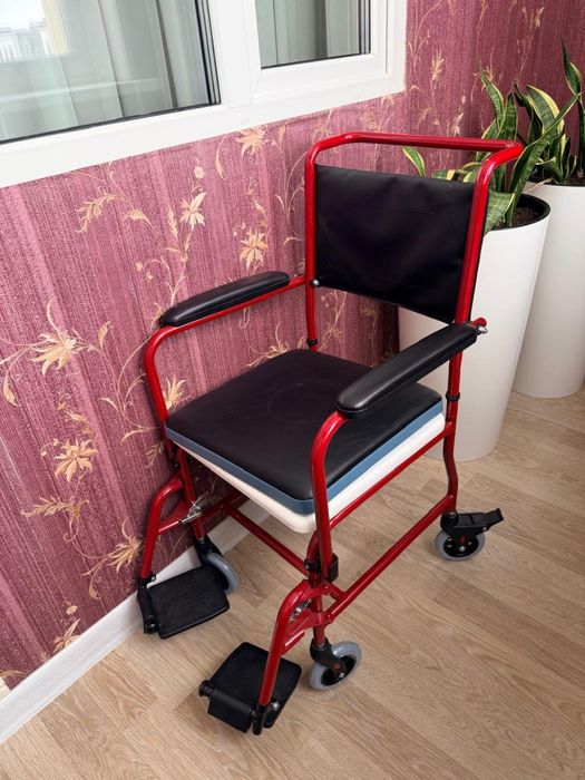 Продает кресло-каталка