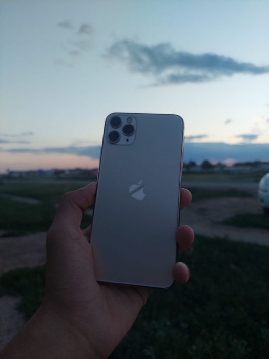 IPHONE 11 PM zoloto