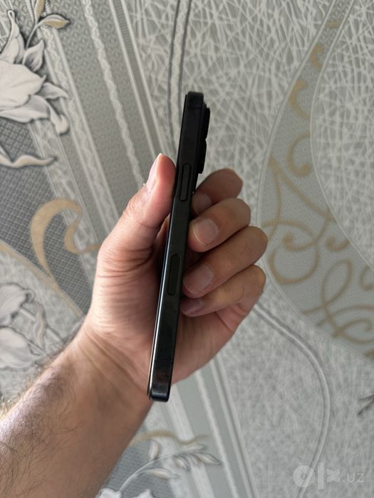 Iphone 16 pro 256 GB black. 795$ | 87% batarey