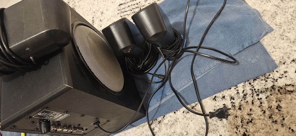 Sistem Logitech funcțional