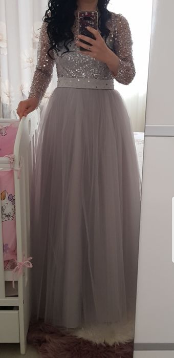 Rochie din dantela cu paiete