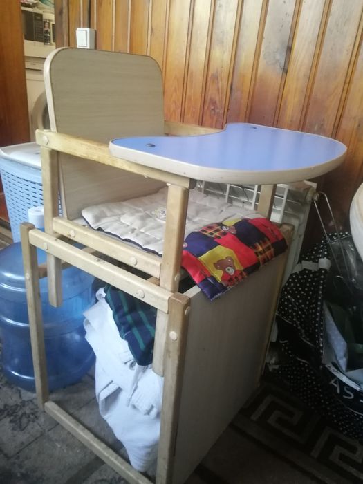 Продам детский стол- стул