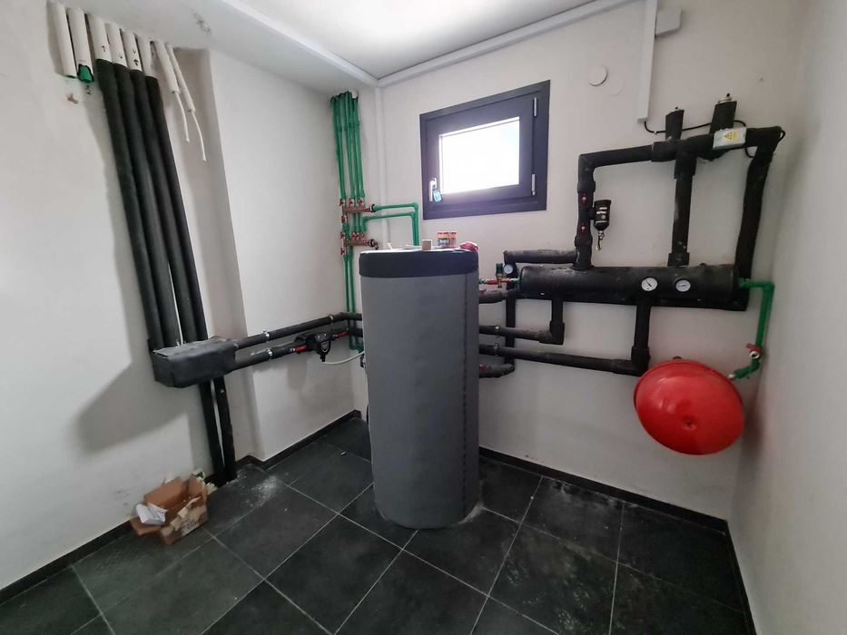 ПРОДАВА се самостоятелна къща 360 кв.м в Nea Peramos, Кавала код 4103