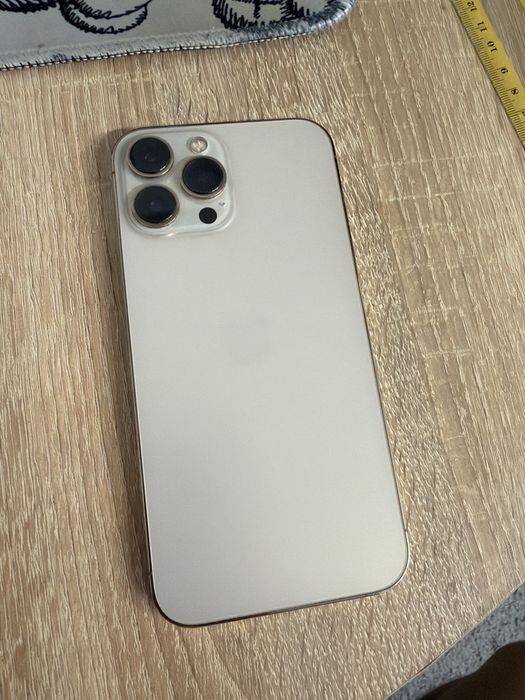 Iphone 13 pro max gold