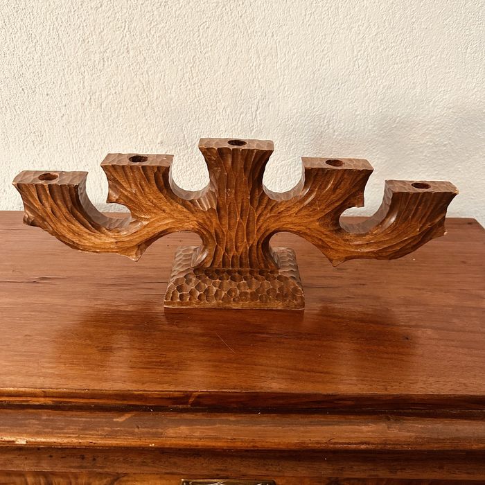 Ръчно издялан шведски дървен свещник – 5 свещи