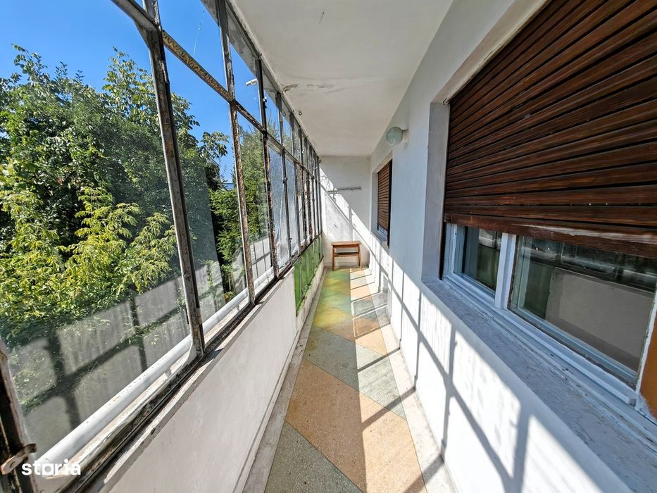 3 cam. deco., central, et. I – lângă Catedrala Inaltarea Domnului