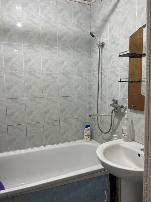 Продам 2к ленинградка в 20 мкр 4/5