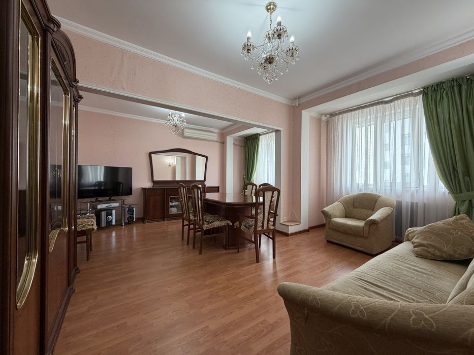 Продается квартира 5 в 3 комнаты 7 этаж 110.8 м² Яккасарайский район