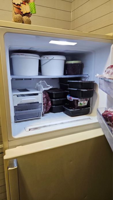 Продам холодильник