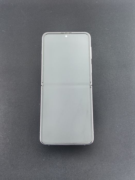 Samsung Galaxy Z Flip4  128 GB ID-cvp192