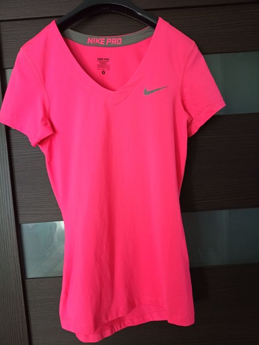 NIKE PRO дамска тениска