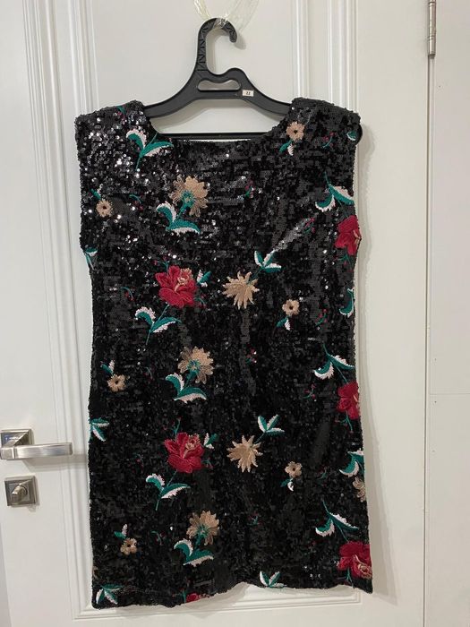 Продам джинсы и платье