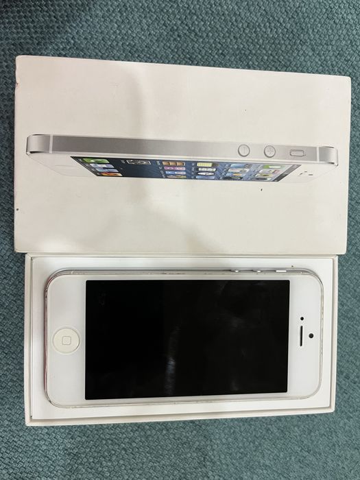 I phone 5  продаю