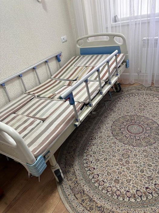 Кровать медицинская