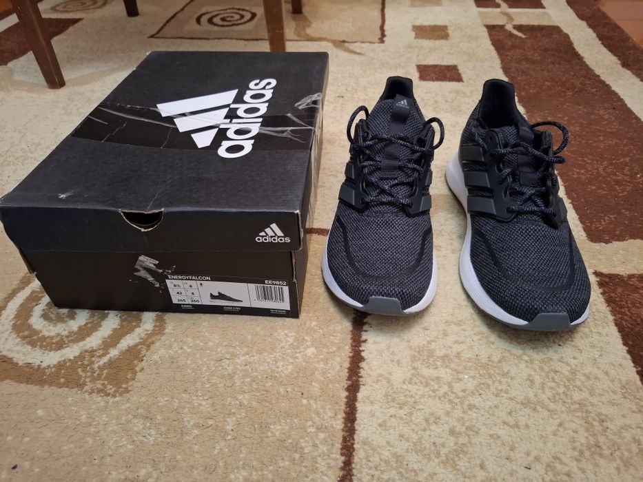 Продам кросовки Адидас оригинал