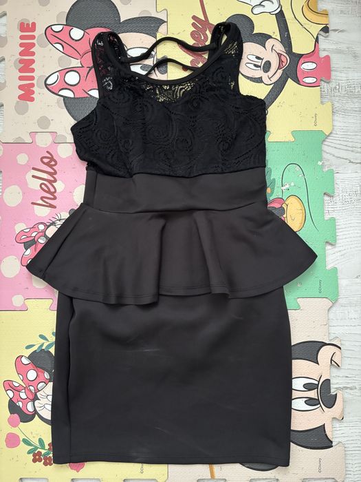 Ефектни рокли М размер