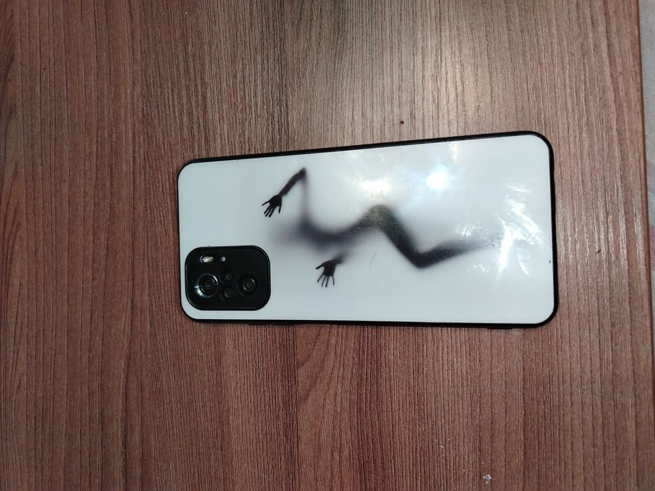 Продам телефон..