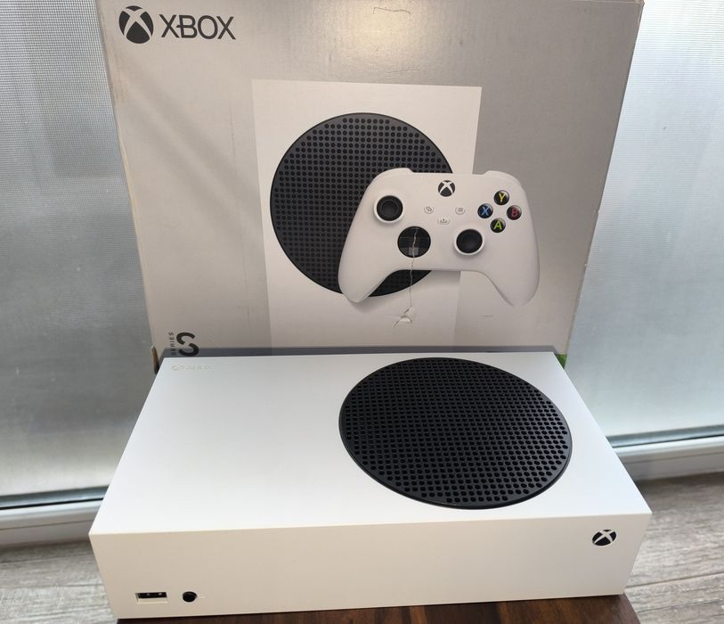 Consola Xbox Series S 1TB + garantie Altex +HDD 1 TB + Abonament Game