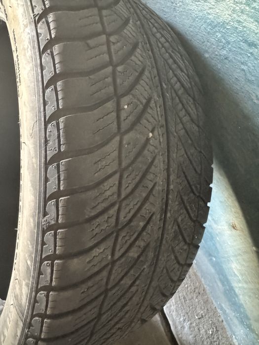Продам резину всехезонка