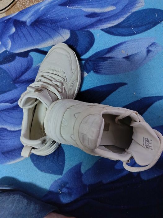 Vând Adidași Puma RS