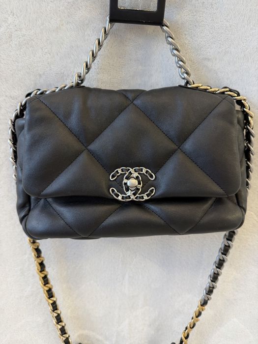 Geanta Chanel din piele