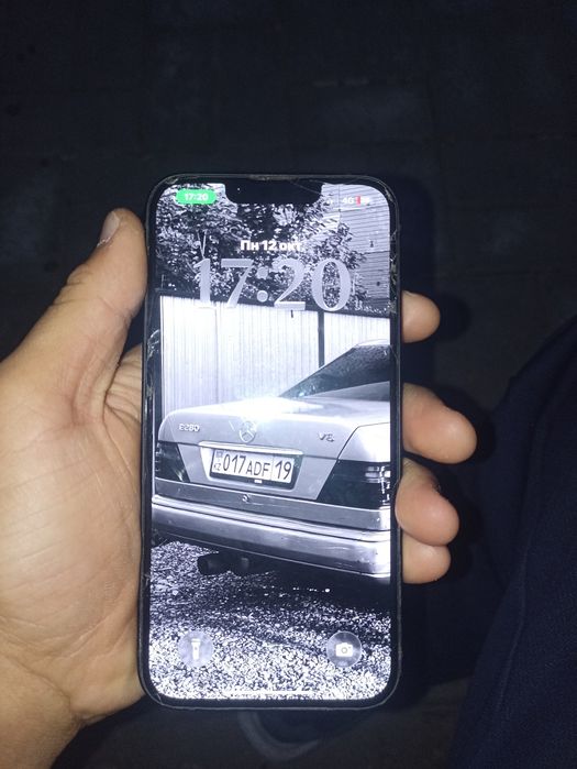Айфон 13 в хорошем состоянии