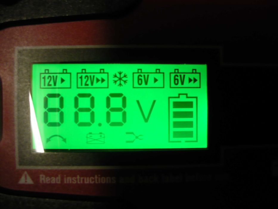 Redresor auto moto smart NOU baterii 6 - 12 V display