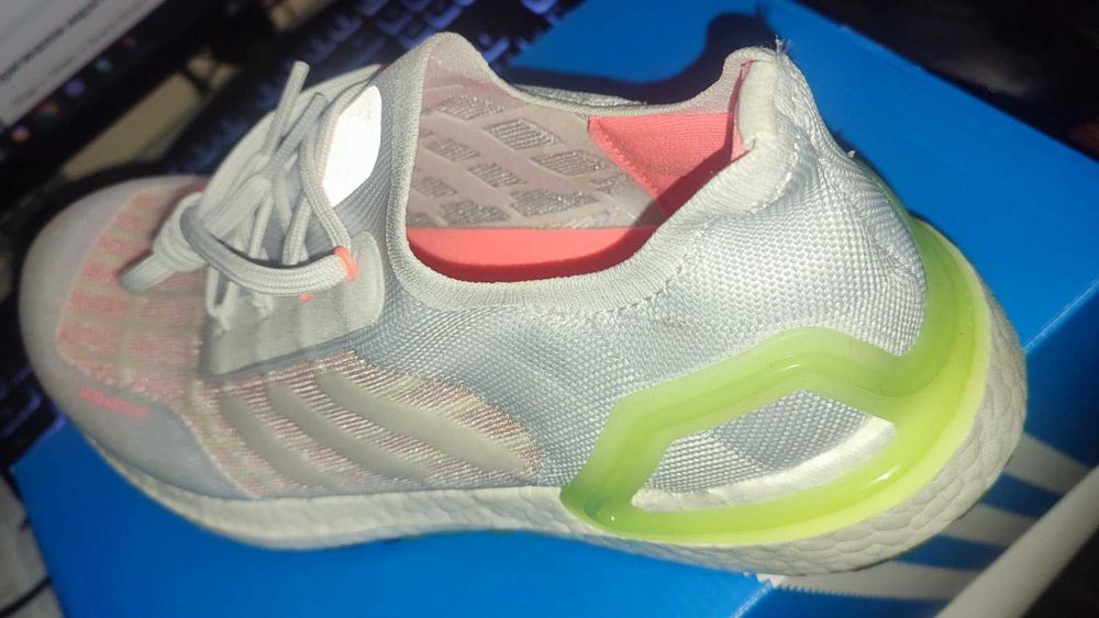 Оригинални маратонки *ADIDAS ULTRABOOST SUMMER DRY * EU42