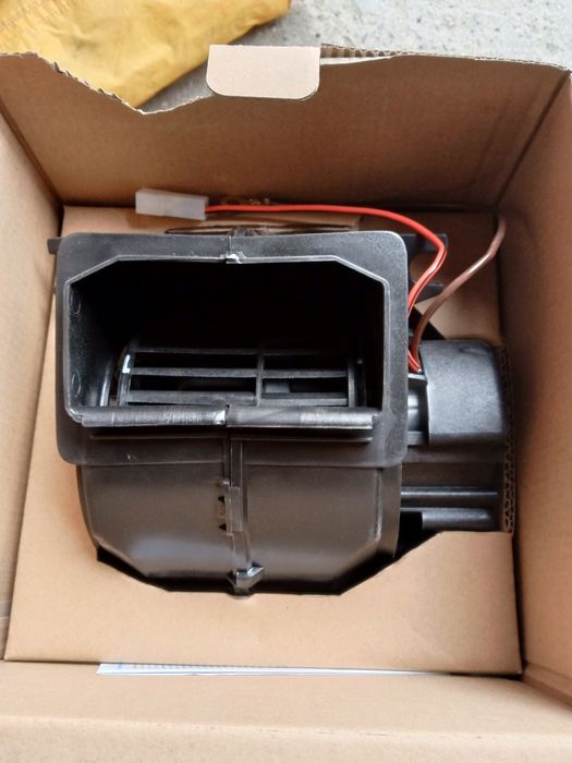 Продам Моторчик печки на ваз