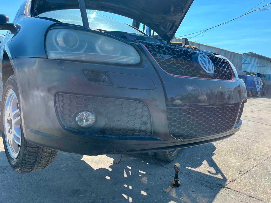 Предна броня за Голф 5 / VW Golf V