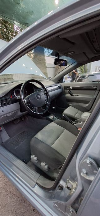 Lacetti delfin 1.8