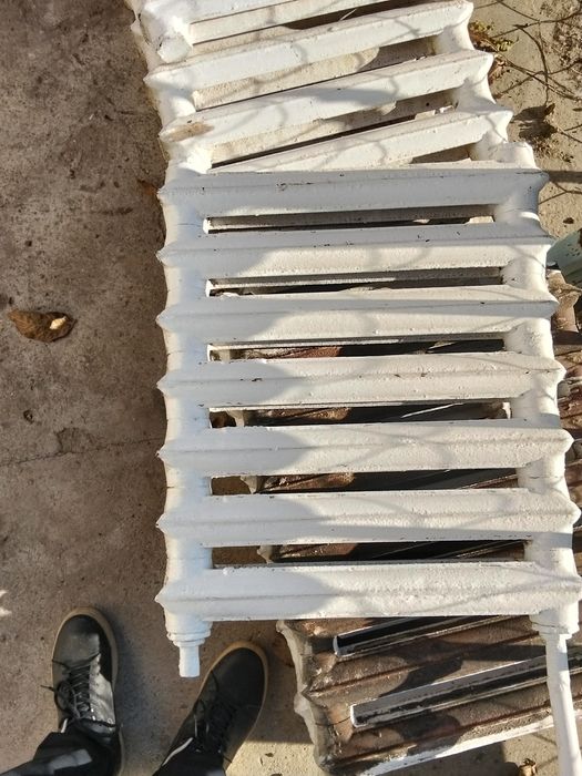 Батарея чугунная продам