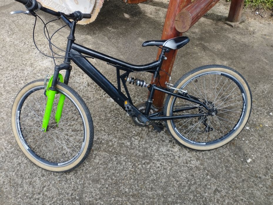 Vând urgent bicicletă