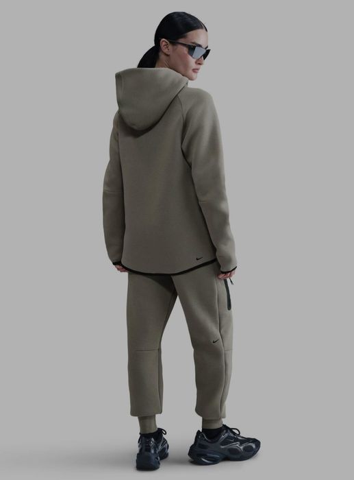 Nike Спортен екип W NSW TCH FLC MR