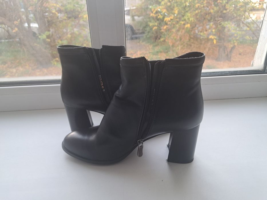 Туфли ботинки 40размер