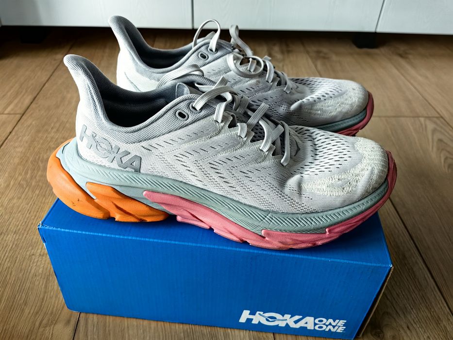 Vand pantofi sport Hoka