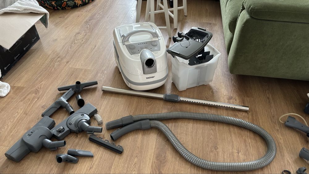 Zelmer Aquaplus - aspirator umed/uscat