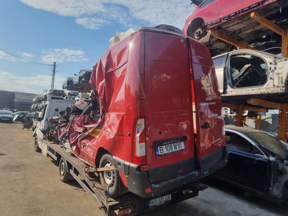 Broasca inferioara usa stanga spate Opel Movano B (2010 - 2014)