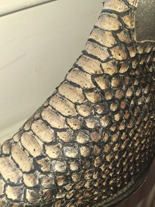 Ghete originale pile piton