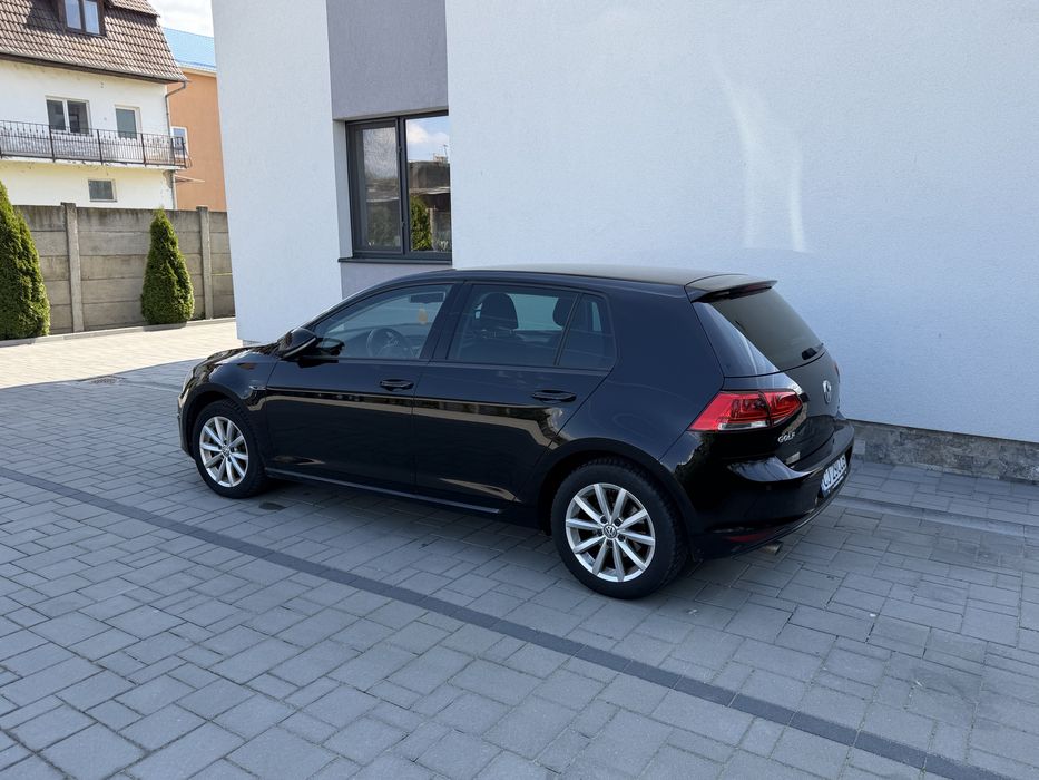 Volkswagen Golf VII