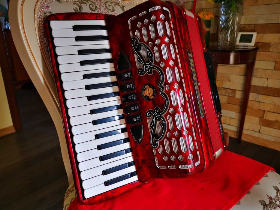 Acordeon Guerrini Lady Rosu 60 basi