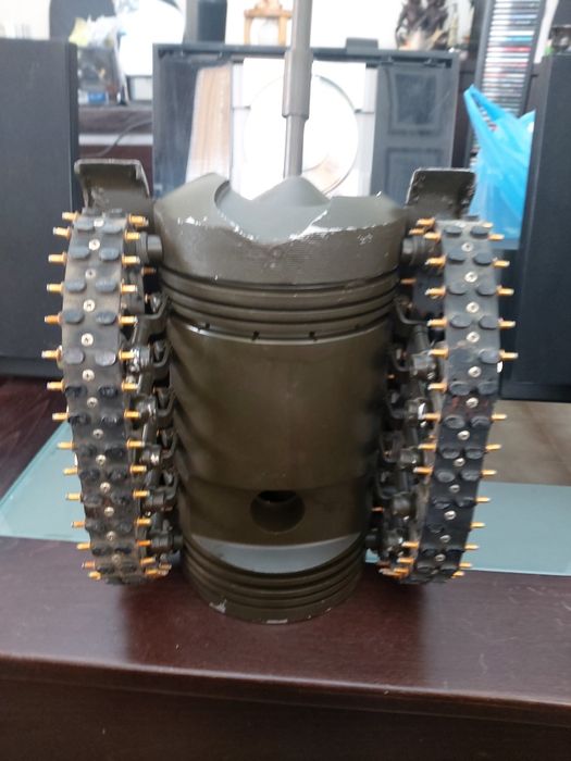 Ръчно Правен Макет на Танк