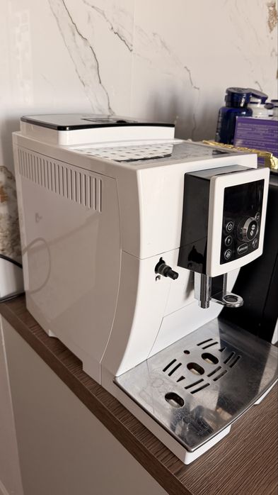 Кофемашина Delonghi