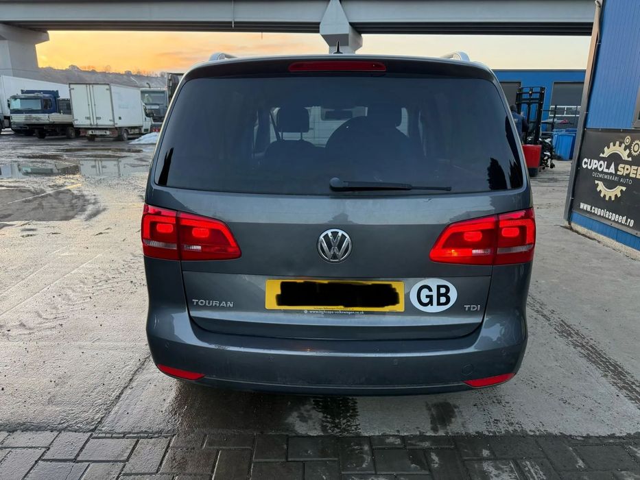 Dezmembrez / Dezmembrari / Piese Vw Touran 1.6 tdi CAY 2010-2015