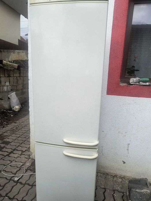 Combina frigorifica/ urgent