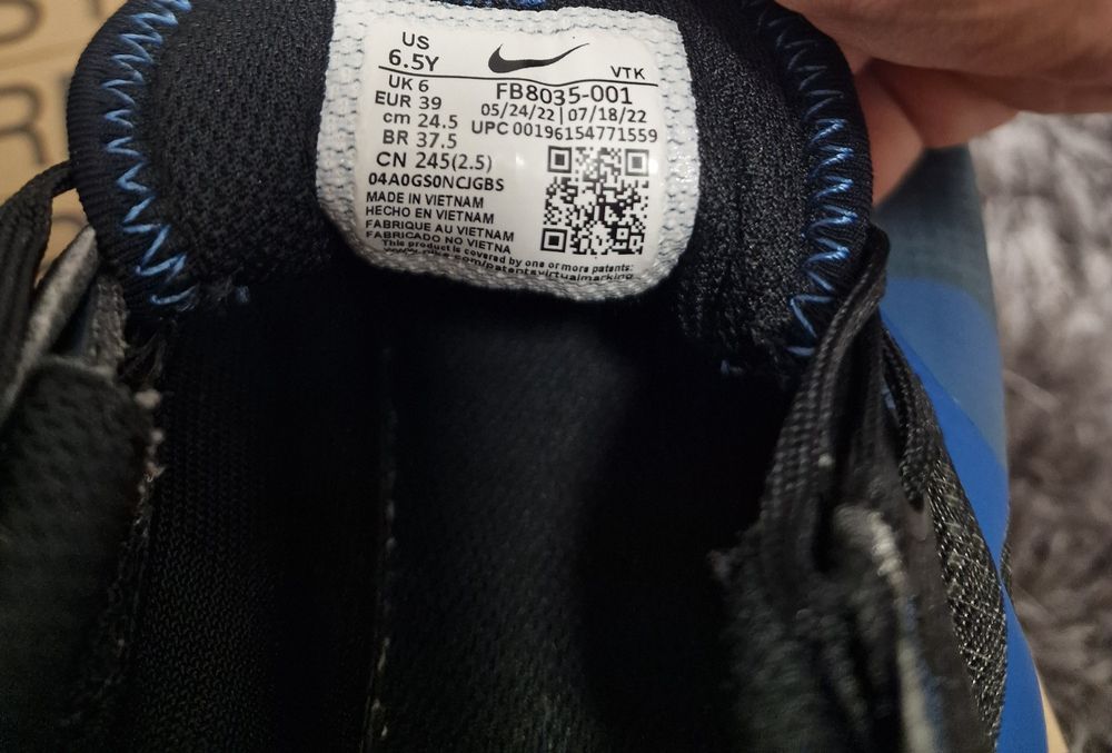 Adidasi Nike barbati