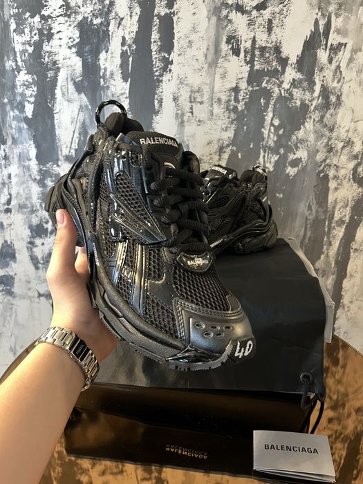 Balenciaga runners 40 NOI