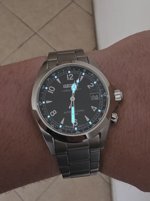 SEIKO Prospex Alpinist in ‘Summit Black’ SPB505J1