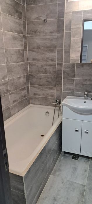 Închiriez Garsoniera 40 mp,renovata complet-Zona Rozelor (lângă liceul Nicolae Titulescu) — fotografia 3